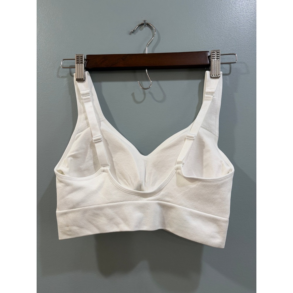 Puma Womens White Seamless Sports Bra V-Neck Adjustable Straps Size Medium - Picture 2 of 3